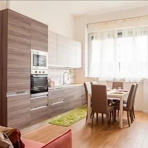 https://vera-project-appartment.italymilanhotels.net