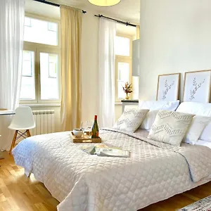 Treetess Centre Apartamento